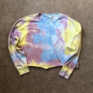 Colsie Tie Dye Cropped Sweatshirt